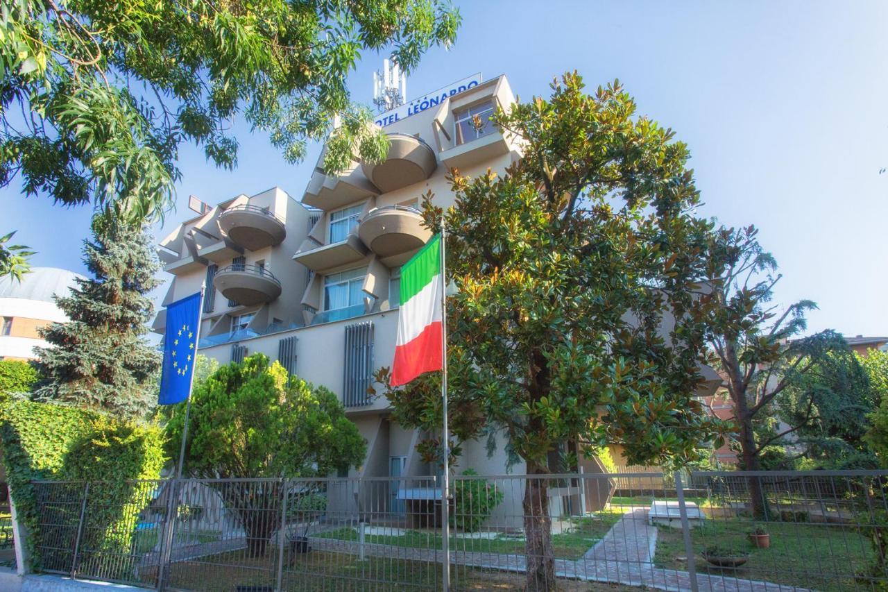Hotel Leonardo Brescia Esterno foto