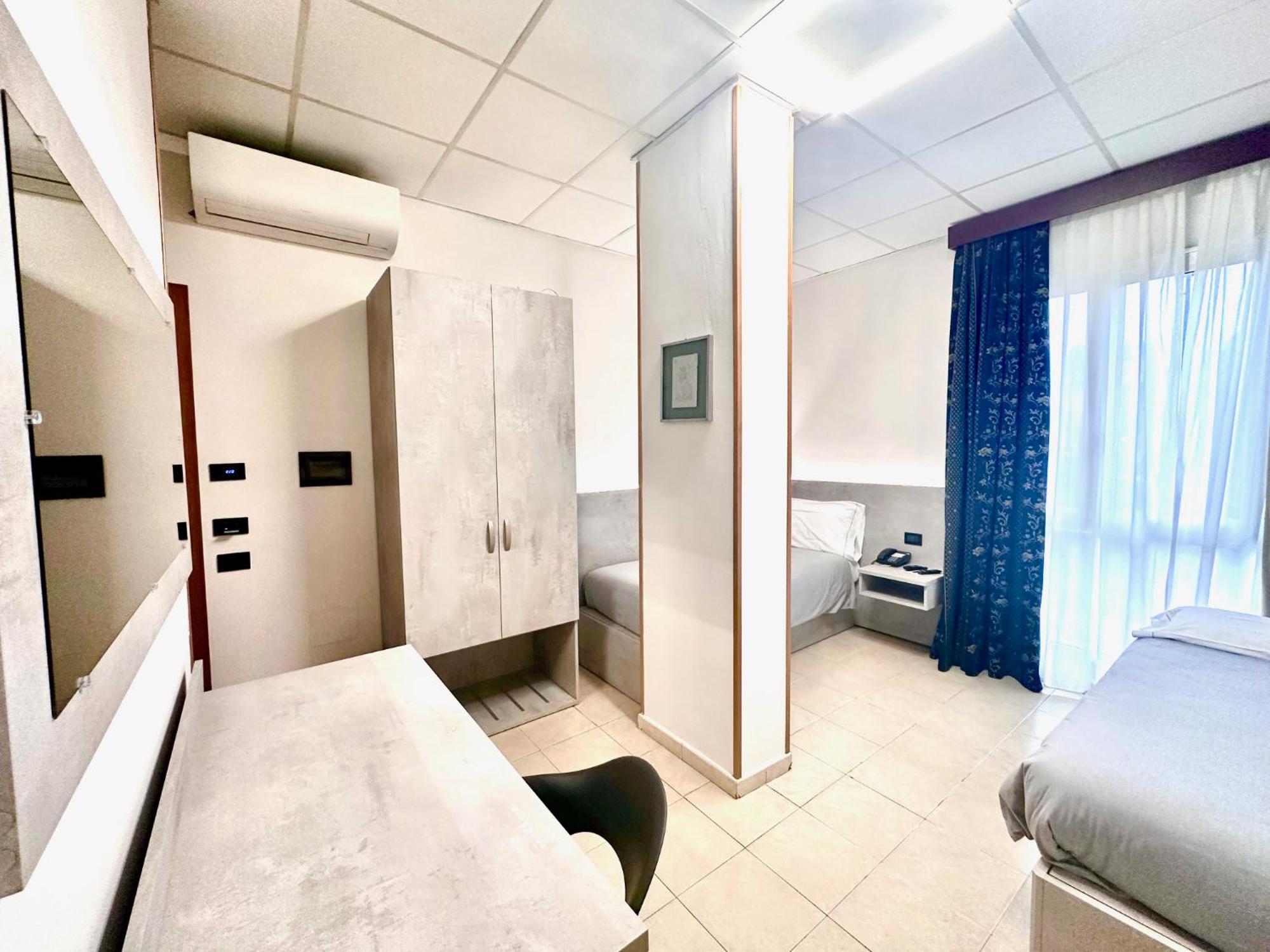 Hotel Leonardo Brescia Esterno foto